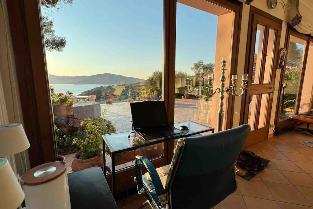 Villa Mit Whirlpool Und Phantastischer Aussicht Каполивери Экстерьер фото